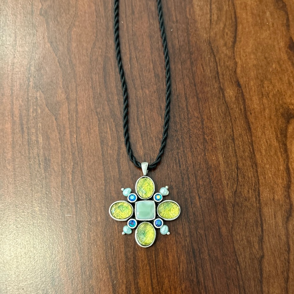 Lia Sophia necklace